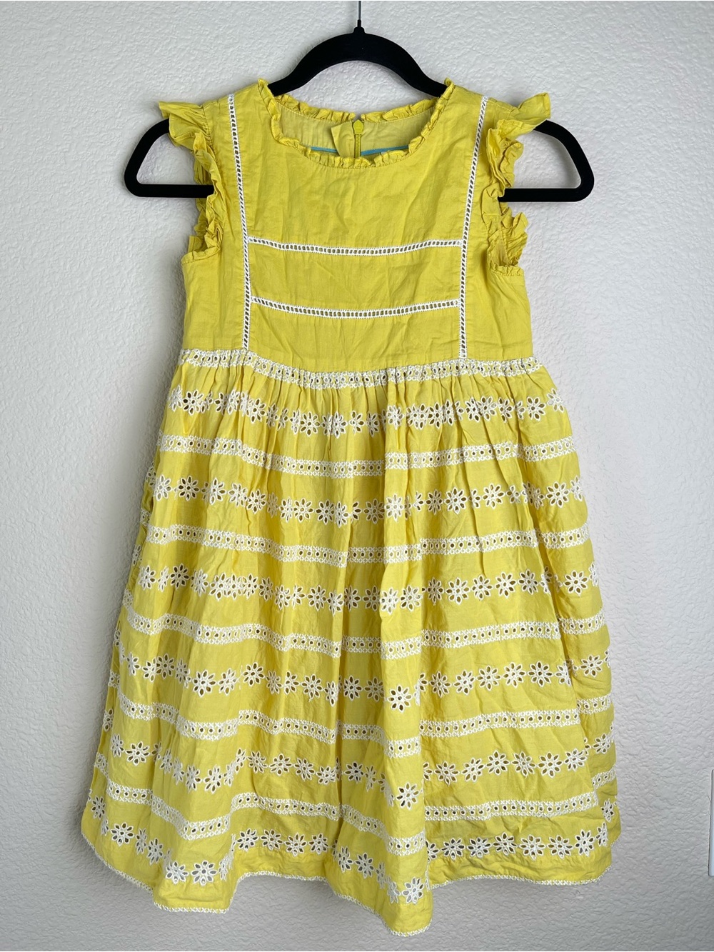 Mini Boden Butter Yellow and White Cotton Eyelet Flutter Sleeve Dress Size 9-10